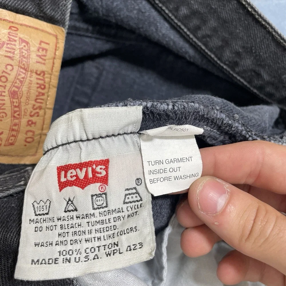 Vintage 90s Levis 501-0660 Jeans Mens 33x34 (fit 32x33) Made in USA Black EXCLNT